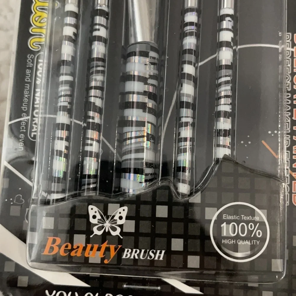 New set/5 makeup brushes